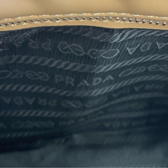 PRADA HAND BAG - Picture 8 of 12